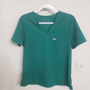 Figs Womens Hunter Green scrub set Medium